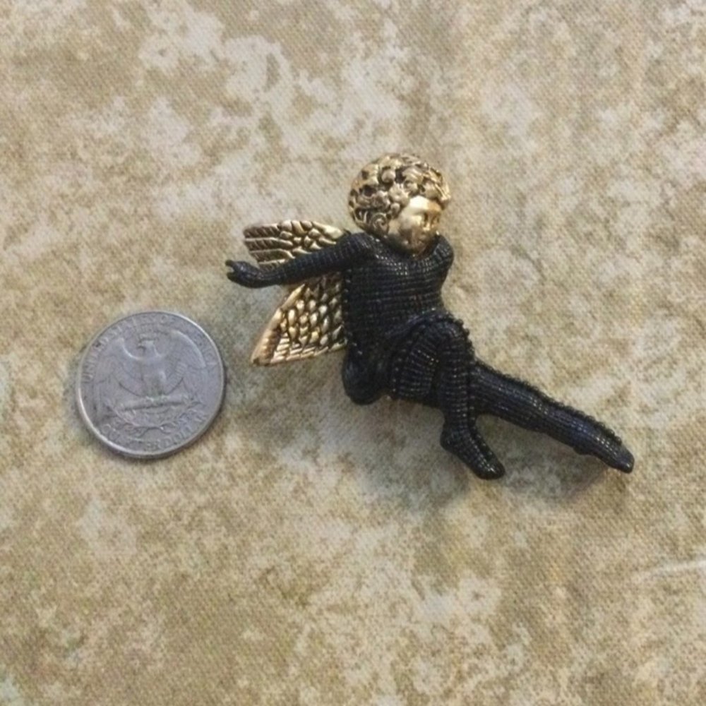 3/$25 ** Oxidized golden tone black cherub angel baby brooch pin